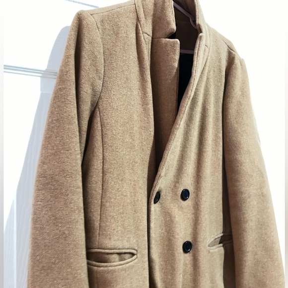 Light Brown Trench Coat with Pockets and inner lining - Picture 2 of 6